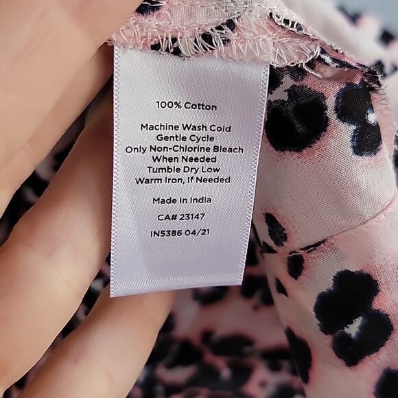 Talbots Pink Animal Print Paisley Trapunto Popover Sleeveless Blouse Size Medium - Picture 5 of 7